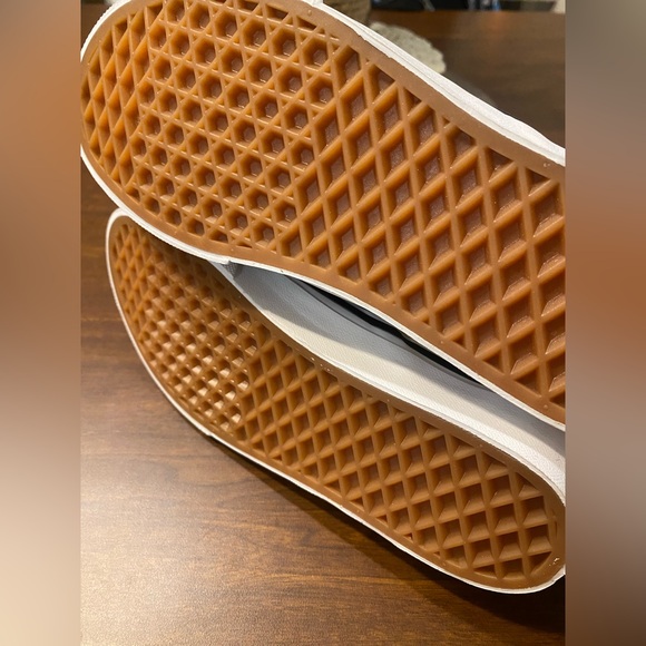 Vans Classic Checkered Slip-Ons woman’s size 6 - Picture 6 of 8